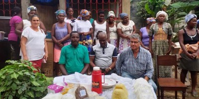 Entrega de materiales a la cooperativa de mujeres Margarida Manuel, de Santo Tomé y Príncipe