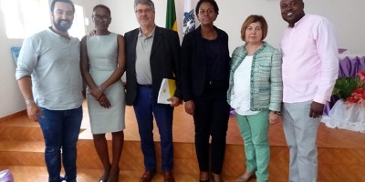 Rosario Cordero inaugura el Proyecto "Todos y todas cuidamos o medio ambiente de Mé-Zochi" en Santo Tomé y Príncipe